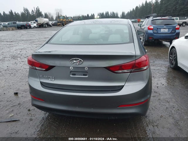 Hyundai ELANTRA SE 2018 5NPD74LF2JH259405 Image 17