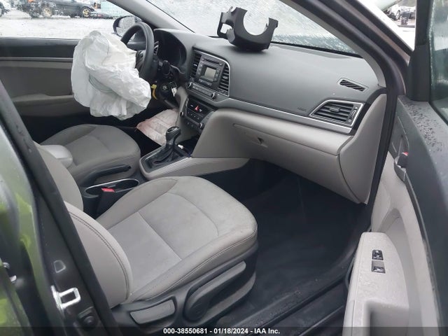 Hyundai ELANTRA SE 2018 5NPD74LF2JH259405 Image 5
