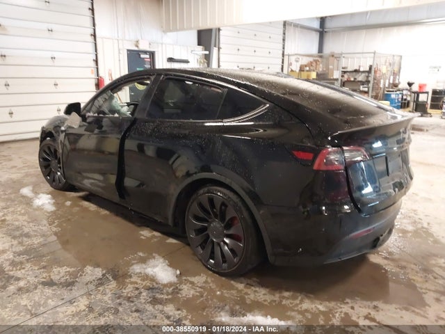 2023 TESLA MODEL Y 7SAYGDEF2PF862119 Photo 2
