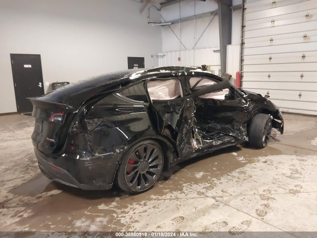 2023 TESLA MODEL Y 7SAYGDEF2PF862119 Photo 3
