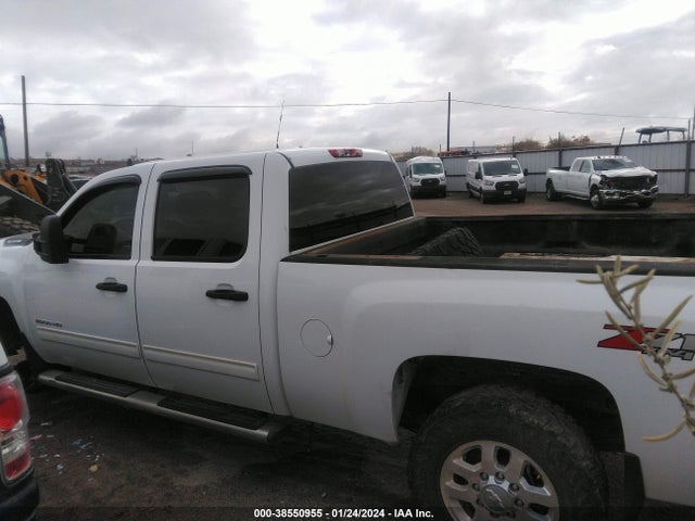 2014 CHEVROLET SILVERADO 2500HD LT VIN: 1GC1KXCG1EF172588