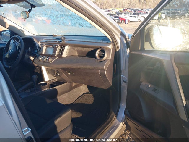 Toyota RAV4 LE 2016 2T3ZFREV4GW246327 Image 5
