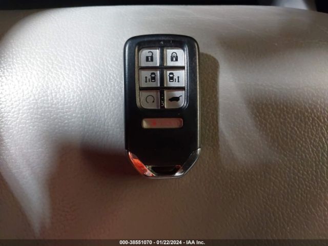 5FNRL6H82JB018109 Honda Odyssey Touring