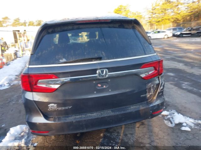 5FNRL6H82JB018109 Honda Odyssey Touring