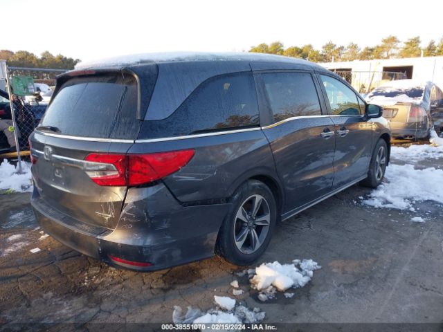 5FNRL6H82JB018109 Honda Odyssey Touring