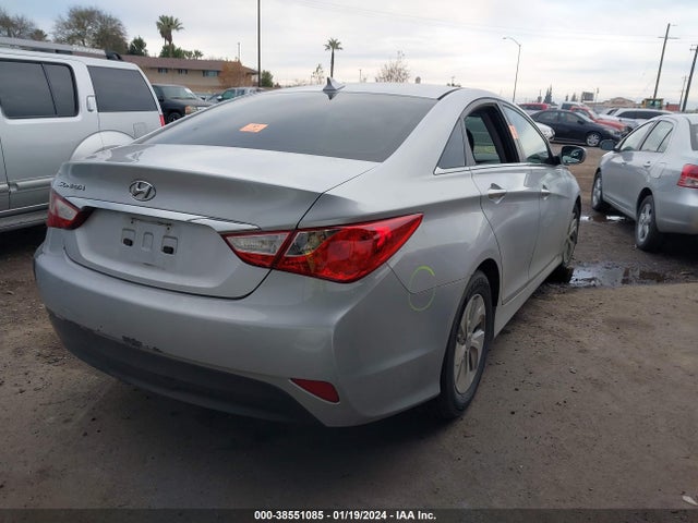 2014 HYUNDAI SONATA GLS VIN: 5NPEB4AC4EH828837