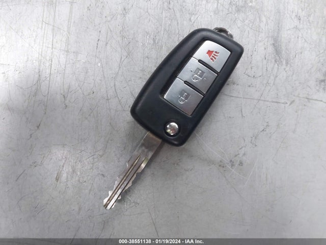 Nissan ROGUE S 2017 KNMAT2MT3HP561579 Image 11