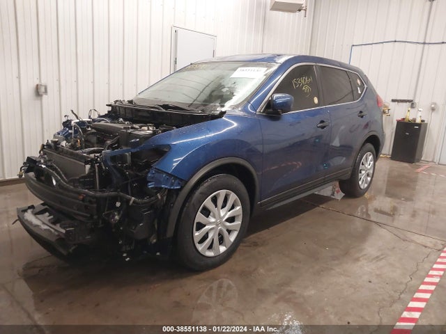 Nissan ROGUE S 2017 KNMAT2MT3HP561579 Image 2