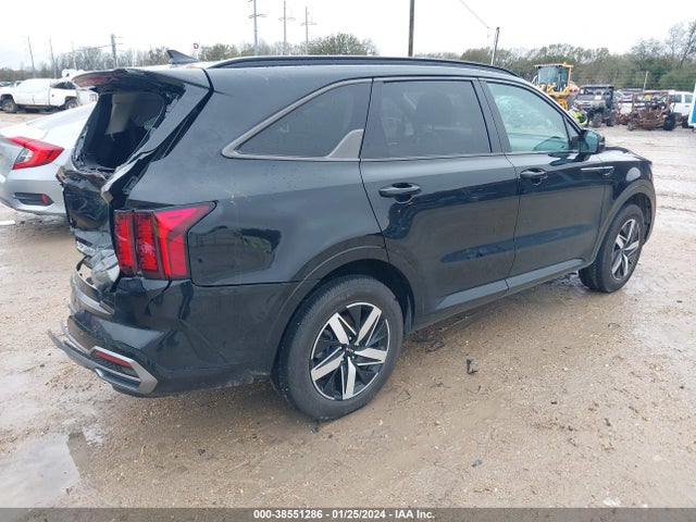 KIA SORENTO S 2023 5XYRL4LC0PG169239 Image 4