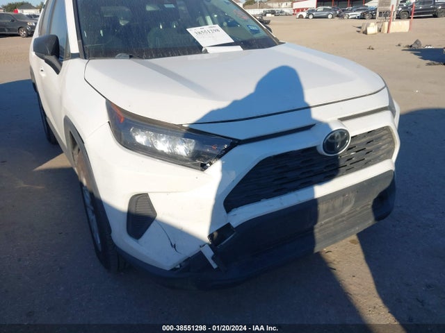 Toyota RAV4 LE 2019 JTMH1RFV1KD501126 Image 6
