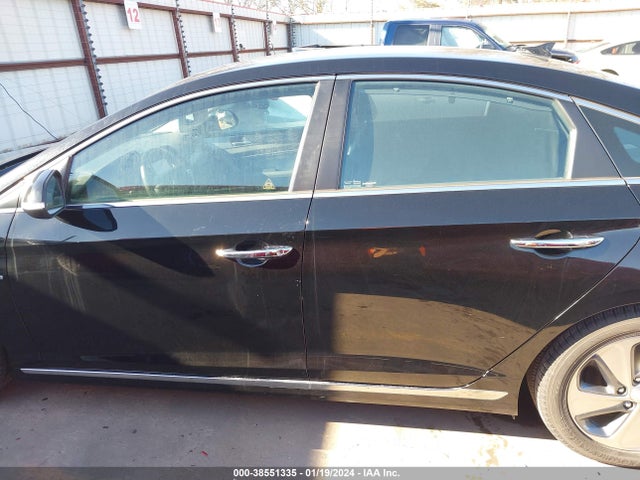 2017 HYUNDAI SONATA HYBRID LIMITED VIN: KMHE34L1XHA048888