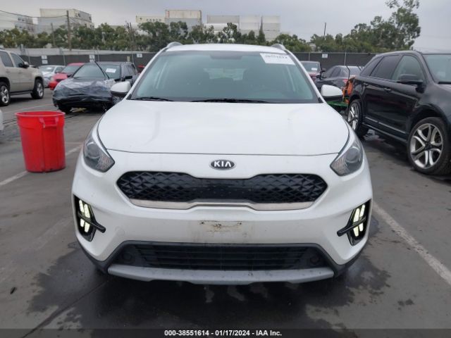 KNDCB3LC4L5368574 KIA NIRO LX