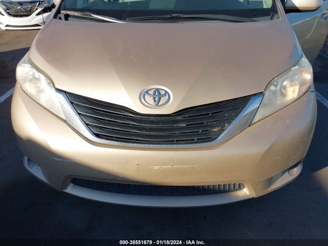 2012 TOYOTA SIENNA LE V6 8 PASSENGER VIN: 5TDKK3DC0CS225206
