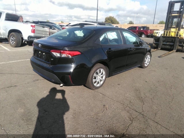 Toyota COROLLA LE 2022 5YFEPMAE4NP301810 Image 4