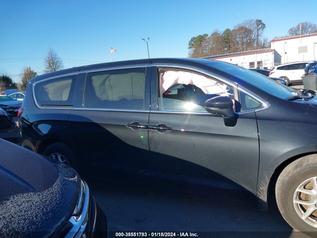 Chrysler Pacifica Touring L 2023 2C4RC1BG6PR552925 Image 13