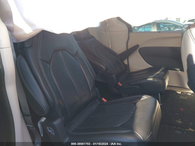 Chrysler Pacifica Touring L 2023 2C4RC1BG6PR552925 Image 8