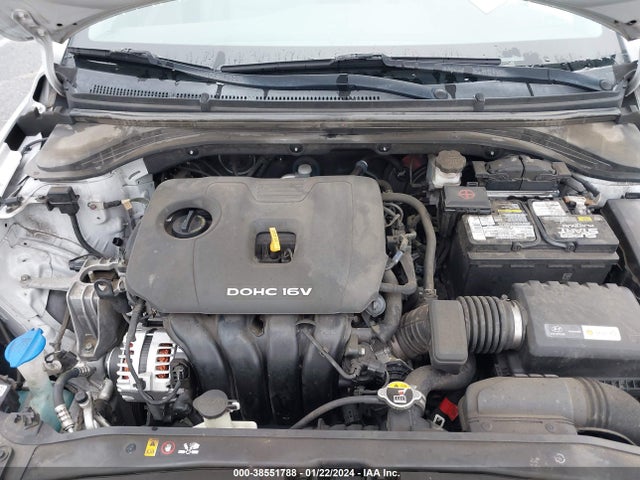 Hyundai ELANTRA SE 2018 KMHD74LF1JU524526 Image 10