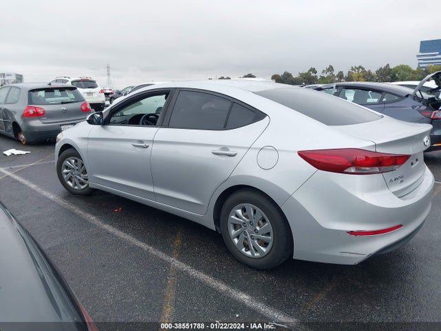 Hyundai ELANTRA SE 2018 KMHD74LF1JU524526 Image 14