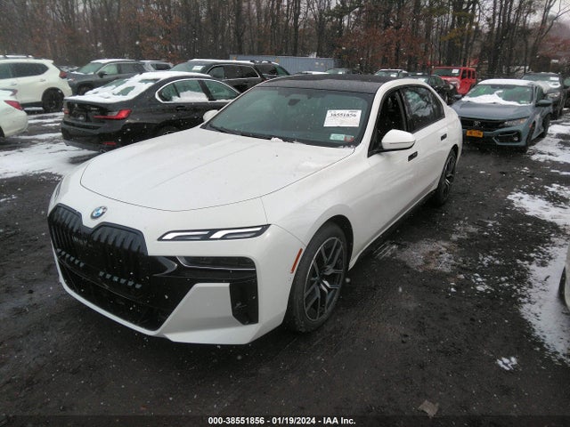 BMW 760i Xdrive 2023 WBA33EJ02PCM54255 Image 2