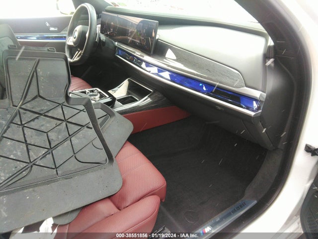 BMW 760i Xdrive 2023 WBA33EJ02PCM54255 Image 5