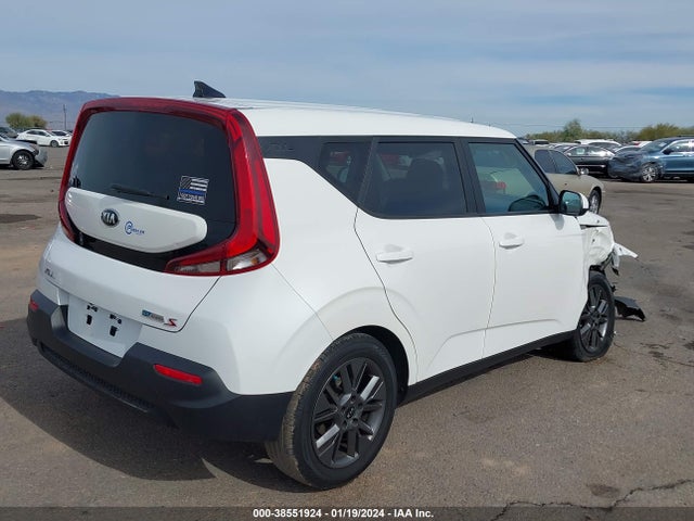 KIA SOUL S 2021 KNDJ23AU1M7146146 Image 4