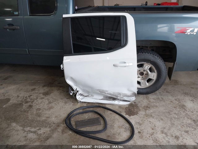 Chevrolet Silverado 1500 4wd  Short Bed Rst 2023 1GCPDEEKXPZ294698 Image 12