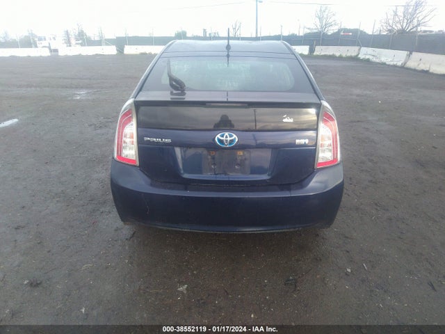 Toyota Prius Two 2015 JTDKN3DU6F1966493 Image 15