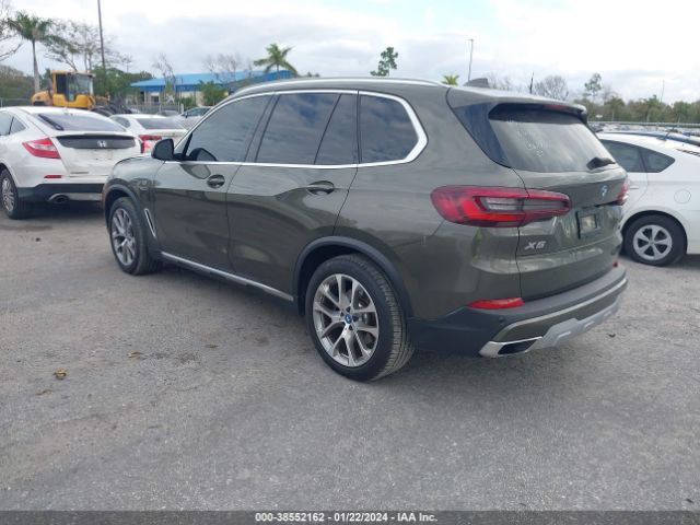 5UXTA6C00N9L06383 BMW X5
