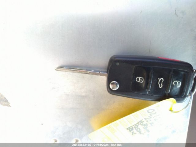 1VWBN7A34EC021299 Volkswagen Passat 2.0l Tdi Se