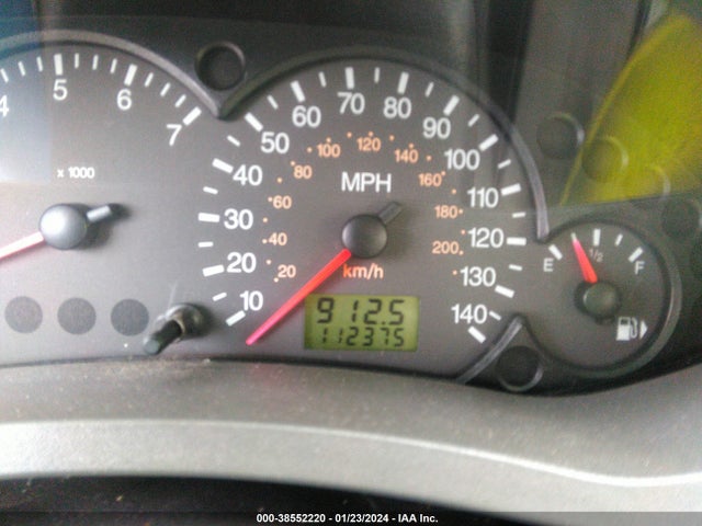 2005 FORD FOCUS ZX4 VIN: 1FAFP34N15W165000