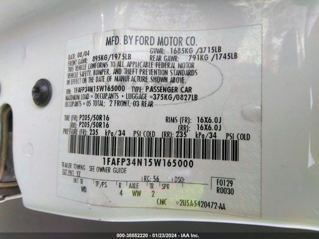 2005 FORD FOCUS ZX4 VIN: 1FAFP34N15W165000