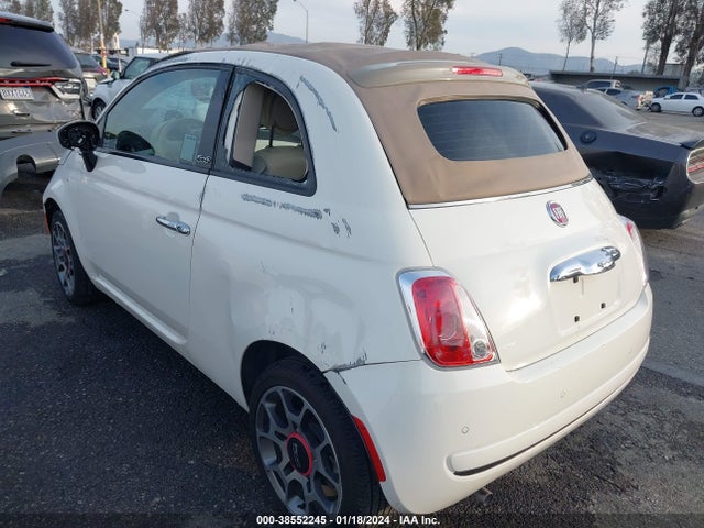 2012 FIAT 500C 3C3CFFDR4CT121245 Photo 2