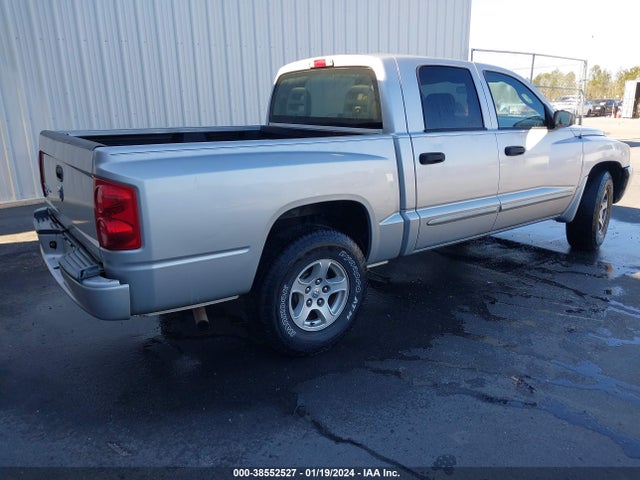 2005 DODGE DAKOTA SLT VIN: 1D7HE48K25S314929