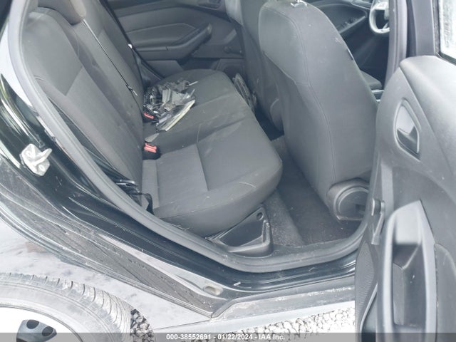 Ford FOCUS S 2015 1FADP3E22FL323083 Image 8