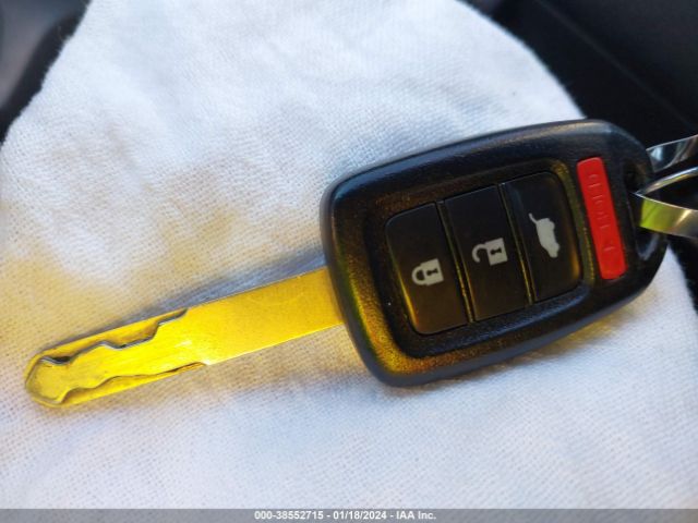 2HKRM4H40GH609385 Honda CR-V SE
