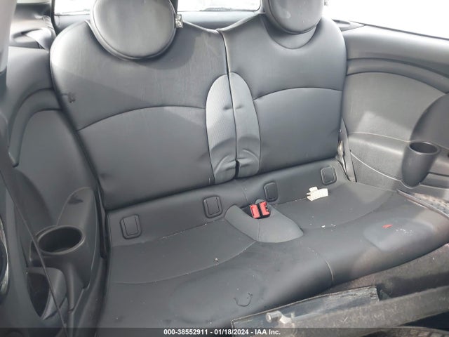 2010 MINI COOPER CLUBMAN WMWML3C50ATX38606 Photo 7