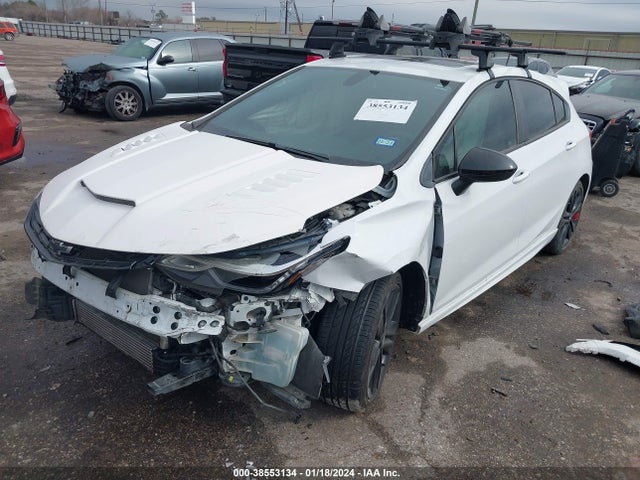 Chevrolet Cruze Lt Auto 2018 3G1BE6SMXJS613582 Image 2