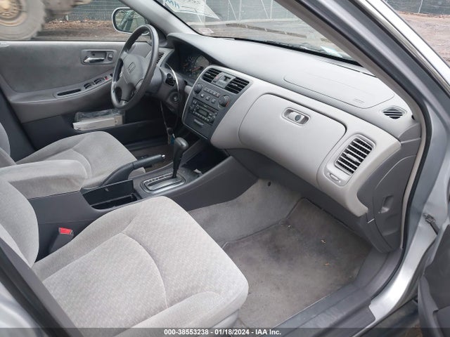 2002 HONDA ACCORD 2.3 LX VIN: 1HGCG56402A147482