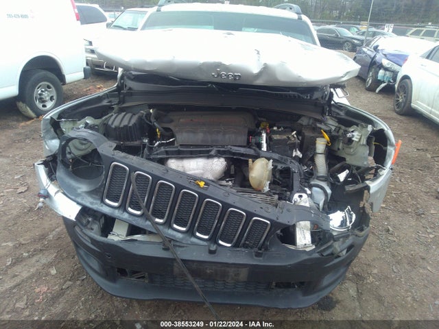 ZACCJABBXJPG69077 Jeep Renegade Latitude Fwd