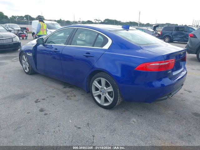 2017 JAGUAR XE SAJAD4BG7HA970977 Photo 2
