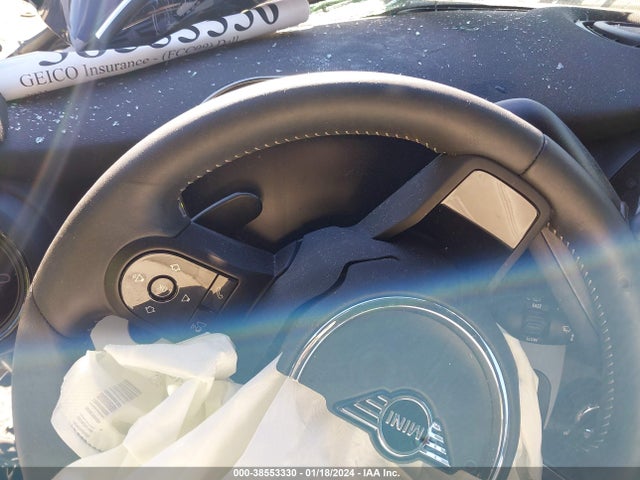 2023 MINI CONVERTIBLE WMW43DL02P3P99555 Photo 6