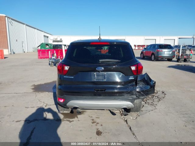 1FMCU0GD2KUB81944 Ford ESCAPE SE
