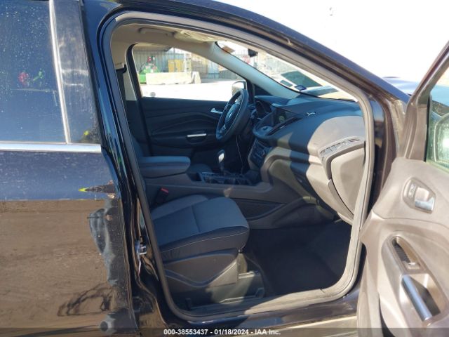1FMCU0GD2KUB81944 Ford ESCAPE SE