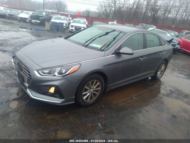 Hyundai SONATA SE 2018 5NPE24AF3JH646132 Image 2