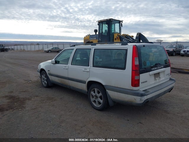 1998 VOLVO V70 AWD VIN: YV1LZ564XW2466276