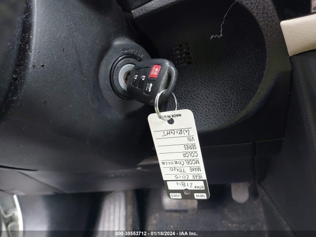 2015 TOYOTA COROLLA LE VIN: 5YFBURHE6FP184635