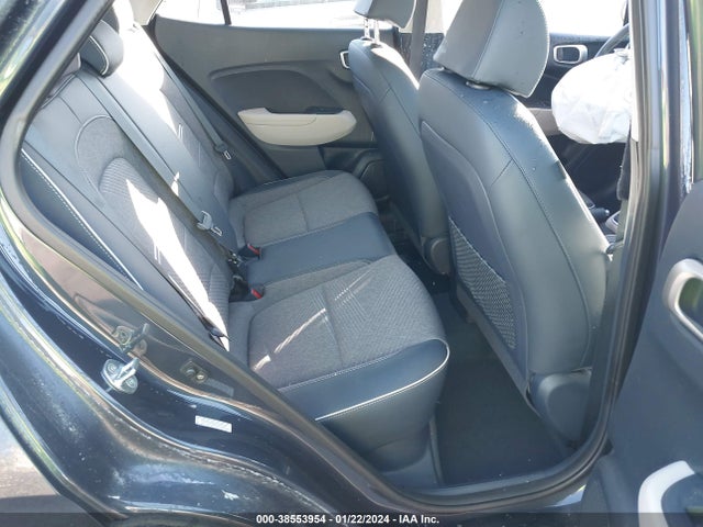 Hyundai Venue Limited 2022 KMHRC8A32NU182138 Image 8