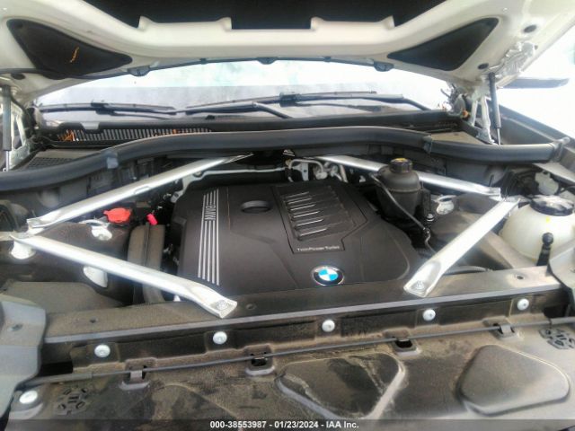 5UXCW2C52KL083915 BMW X7 Xdrive40i