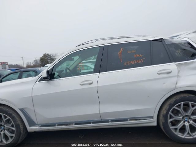 5UXCW2C52KL083915 BMW X7 Xdrive40i