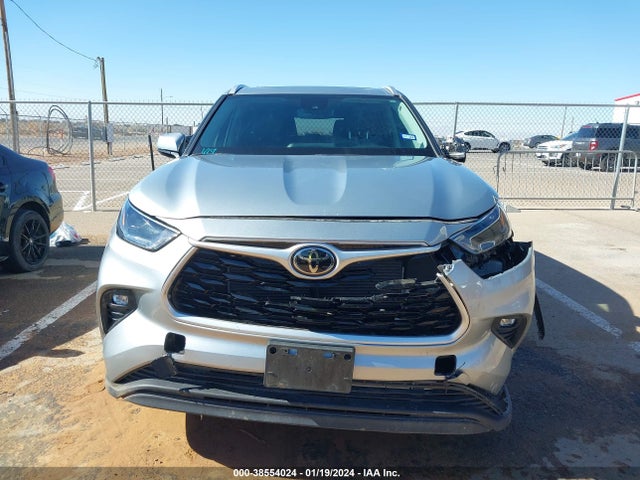 Toyota Highlander Xle 2022 5TDGZRAH5NS538937 Image 12